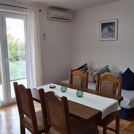 Apartmani Jelena Petrcane Bagian luar foto