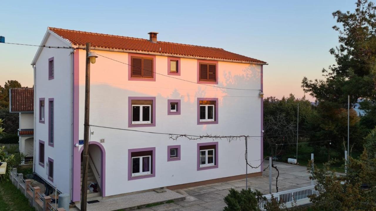 Apartmani Jelena Petrcane Bagian luar foto