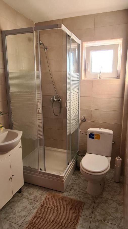 Apartmani Jelena Petrcane Bagian luar foto