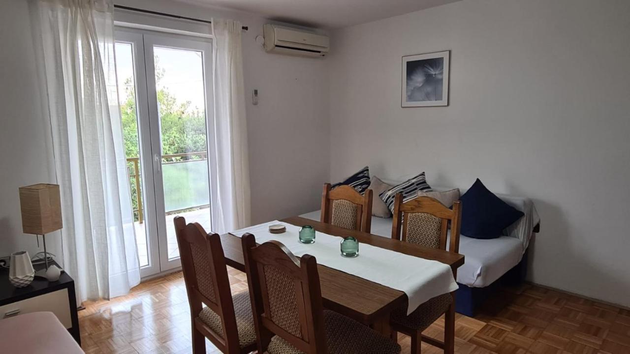 Apartmani Jelena Petrcane Bagian luar foto