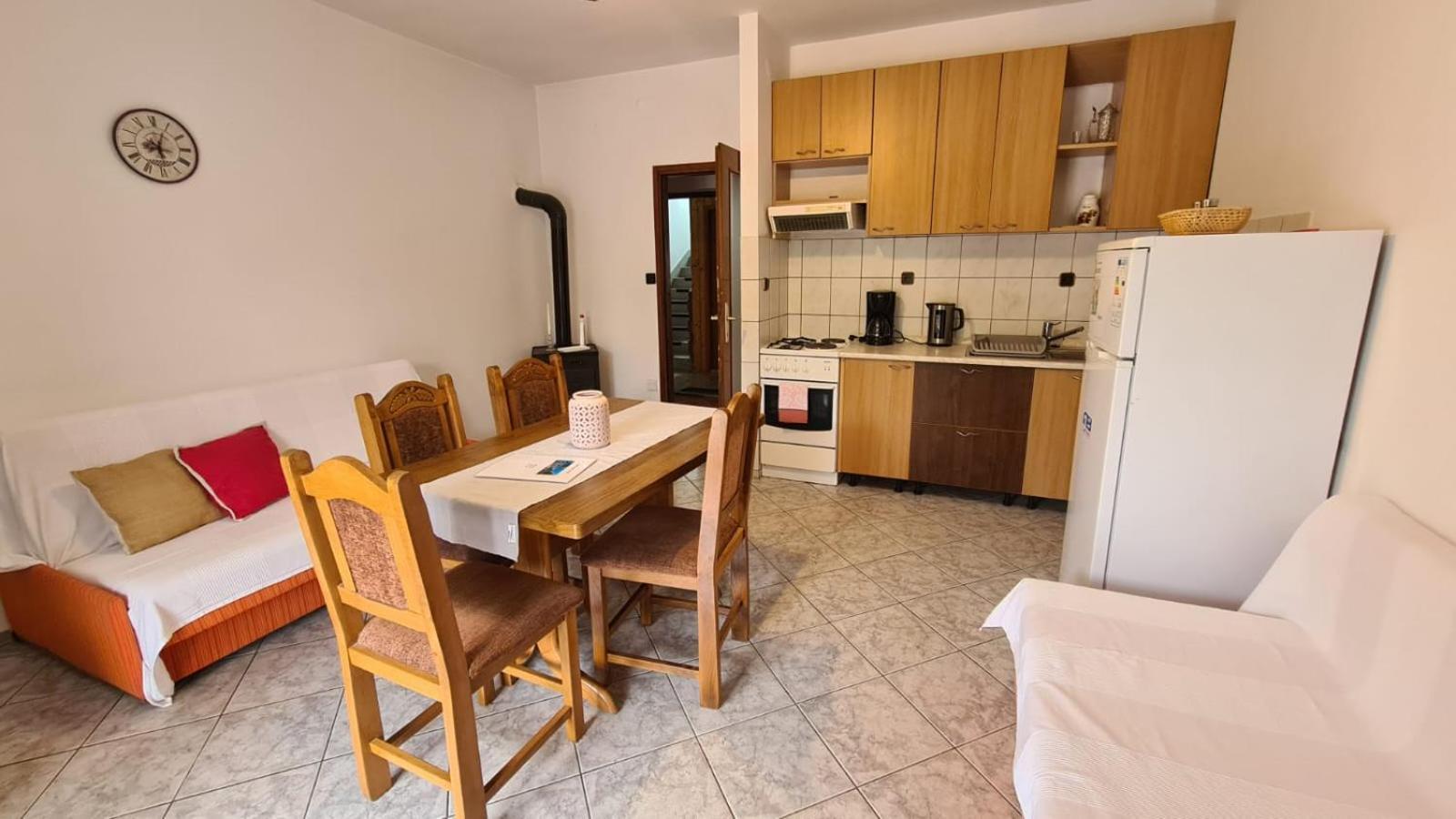 Apartmani Jelena Petrcane Ruang foto